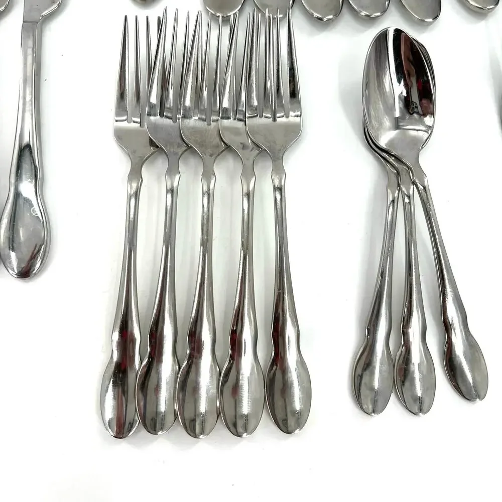 Gourmet Settings GS Old World 18/10 Stainless flateware set